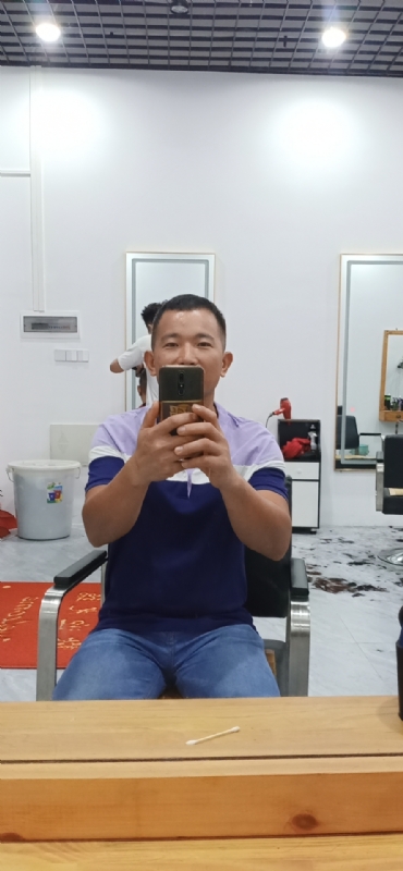 一路上有你的第一张照片--梅州中老年相亲网